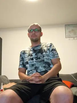 Gay sex chat with Pisdrucksklave - camgaychat.com - Germany