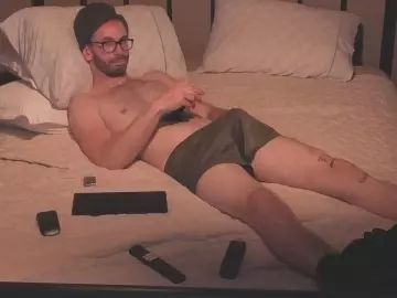 Gay sex chat with RuggedBro804 - camgaychat.com - Britain