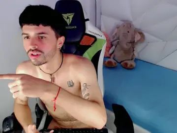 Gay sex chat with justiin_boy - camgaychat.com - Spain