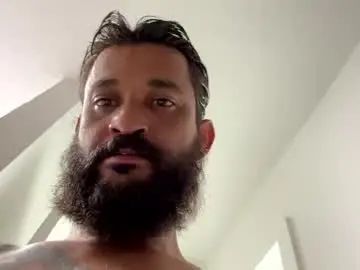 Gay sex chat with ynothi - camgaychat.com - Britain