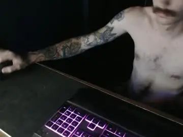 Gay sex chat with aaryder12 - camgaychat.com - Britain