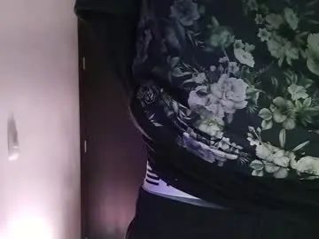 Gay sex chat with mrscamguy - camgaychat.com - Britain