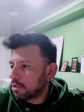 Gay sex chat with Tony_fox - camgaychat.com - Britain