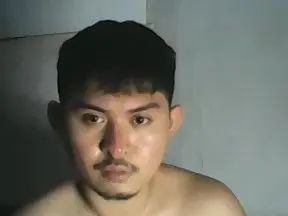 Gay sex chat with Pinoyshow - camgaychat.com - Britain