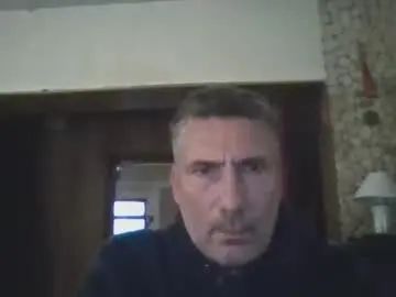 Gay sex chat with diegoteleon2014 - camgaychat.com - Britain