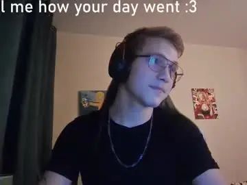 Gay sex chat with paragonl1ght - camgaychat.com - Britain