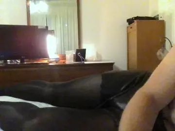 Gay sex chat with Ladyboy94 - camgaychat.com - Britain