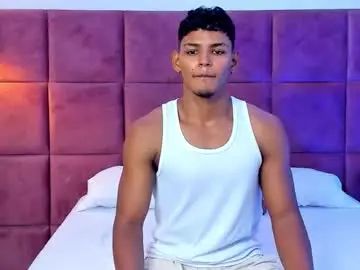 Gay sex chat with hugo_cano - camgaychat.com - Britain