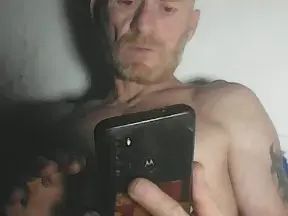 Gay sex chat with erikonfire - camgaychat.com - Spain