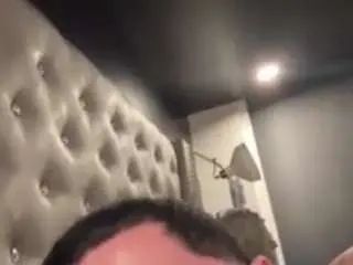 Gay sex chat with certifiedcumfreak - camgaychat.com - Britain