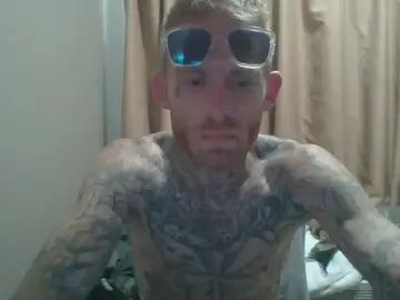 Gay sex chat with Tattteddd69x - camgaychat.com - Britain