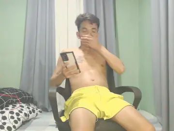 Gay sex chat with Natsboi - camgaychat.com - Britain