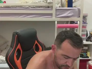 Gay sex chat with Ativocascais88 - camgaychat.com - Portugal