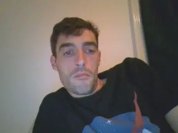 Gay sex chat with lippy3 - camgaychat.com - Britain