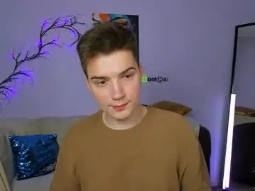 Gay sex chat with fair_bb - camgaychat.com - Britain