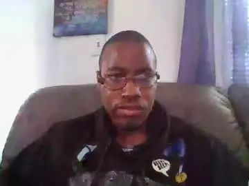Gay sex chat with isachurchill6 - camgaychat.com - Britain