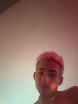 Gay sex chat with cuteyoungtwink4 - camgaychat.com