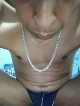 Gay sex chat with Pasivo_tragon - camgaychat.com - Spain