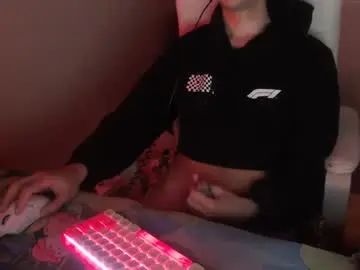 Gay sex chat with sirosoy - camgaychat.com - Britain