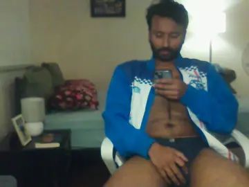 Gay sex chat with cam289 - camgaychat.com - Britain