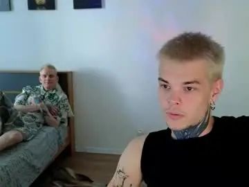 Gay sex chat with azako_al - camgaychat.com - Russia