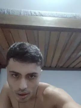 Gay sex chat with Stwink18 - camgaychat.com - Britain