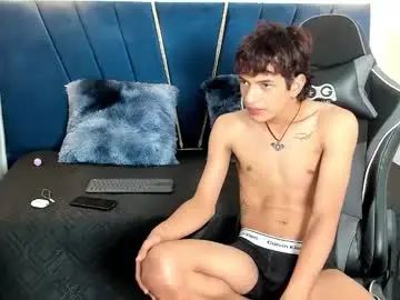 Gay sex chat with maicol_cum23 - camgaychat.com - Spain