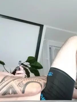 Gay sex chat with giijoe75 - camgaychat.com - France