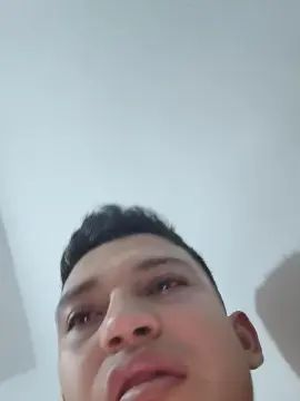 Gay sex chat with Robertxmith_ - camgaychat.com - Spain