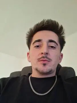 Gay sex chat with SAUGAR777 - camgaychat.com