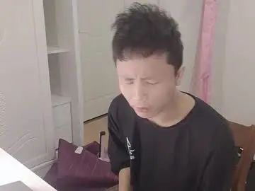 Gay sex chat with jigezhubozs - camgaychat.com - Britain