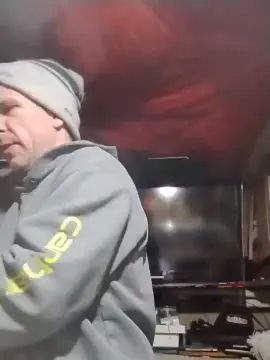 Gay sex chat with freeballinghot - camgaychat.com - Britain