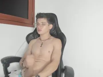 Gay sex chat with Jake_hot00 - camgaychat.com - Britain