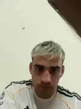 Gay sex chat with elguapo54 - camgaychat.com - Spain