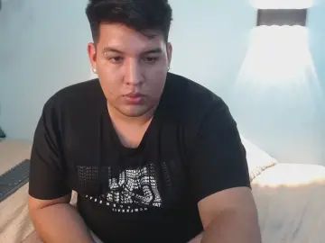 Gay sex chat with mazenrois - camgaychat.com - Britain