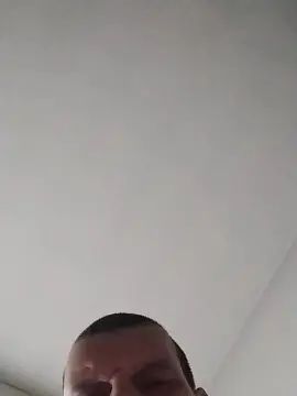 Gay sex chat with Sergio80_ - camgaychat.com - Britain