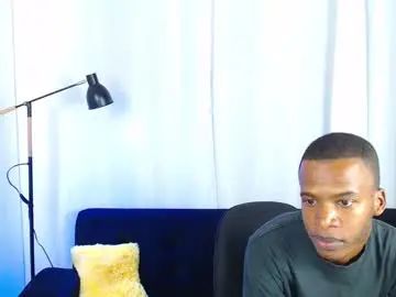 Gay sex chat with gusy_18 - camgaychat.com - Spain