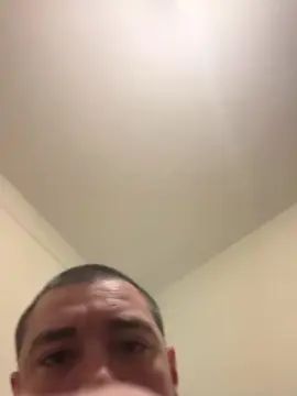 Gay sex chat with BigLD93 - camgaychat.com - Britain