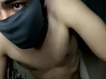 Gay sex chat with alex_ander21 - camgaychat.com - Britain