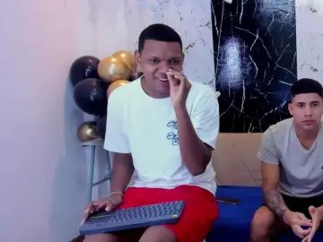 Gay sex chat with Asiel_stanfor - camgaychat.com - Britain