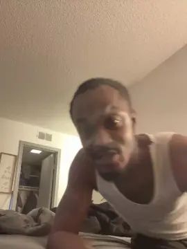 Gay sex chat with LongstrokeP - camgaychat.com - Britain