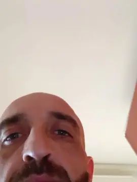 Gay sex chat with Papi_hottt - camgaychat.com - Italy