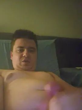 Gay sex chat with sexyguyslave18 - camgaychat.com - Britain