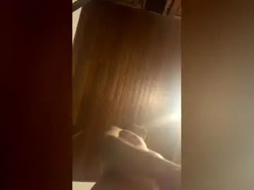 Gay sex chat with hardvibezz - camgaychat.com - Britain