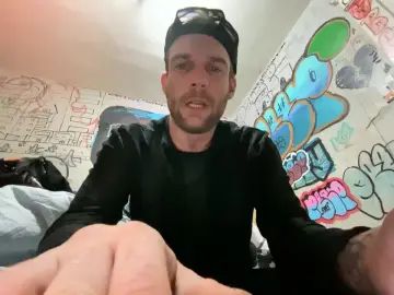 Gay sex chat with Onetwistedboy - camgaychat.com - Britain