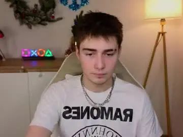 Gay sex chat with d3s_dn - camgaychat.com - Britain