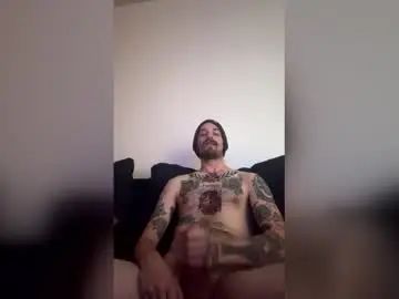 Gay sex chat with betterthanvodka - camgaychat.com - Britain