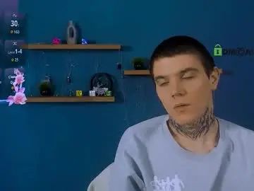 Gay sex chat with chris_loot - camgaychat.com - Britain