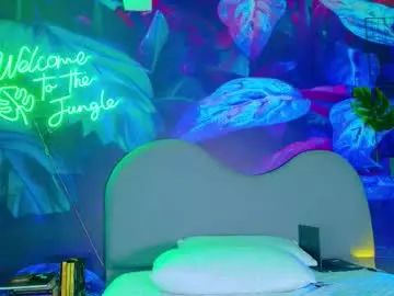 Gay sex chat with im_tavo28 - camgaychat.com - Britain