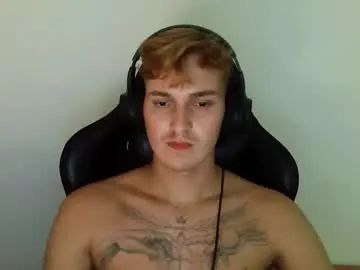 Gay sex chat with euaspen - camgaychat.com - Britain